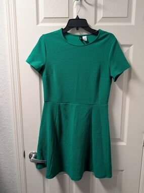 Divided Emerald Green Short-Sleeve Skater Dress